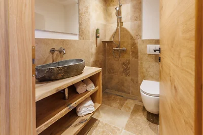 Apartment 6 - Reh