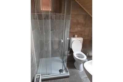 11 féröhelyes apartman