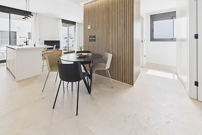 Luxury Apt | Access to Europe’s