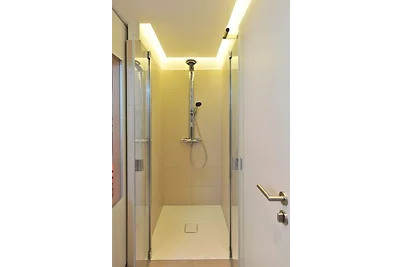 Apartment 35, "Captain's