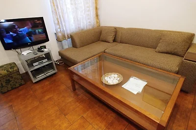 One bedroom. 5a Baseina str .