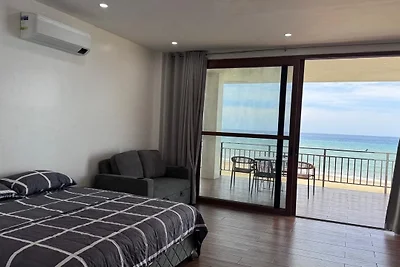 Buddy's Beach House Studio 2