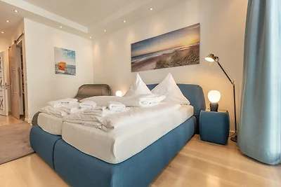 Villa Claire Ocean Blue