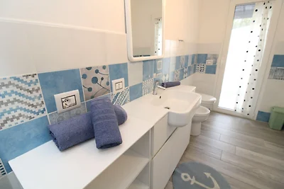 Beach Apartmet - 20 mt from the