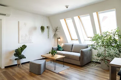 Fancy Apartment 01 - Urban Jungle