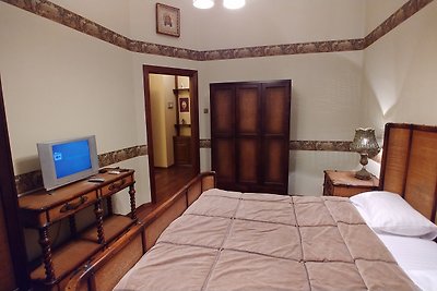 One bedroom. 3 Lyuteranska str.