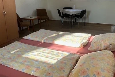 Ein Raum Apartment A