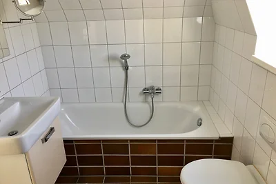 Ostseenahes Traumhaus am Kiel-Kanal