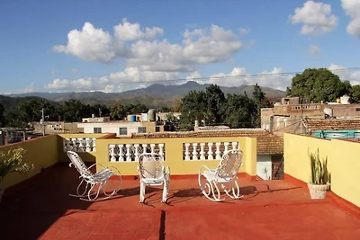 Casa Sr, Luis E. Izquierdo Leon