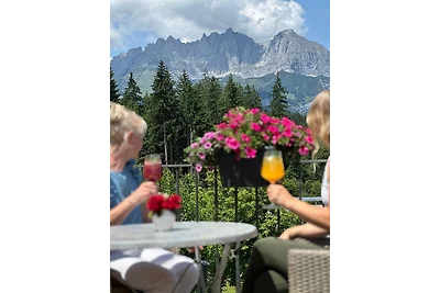 Chalet / Apartment mit Gartenblick