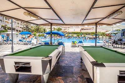 Sonnige Ferienwohnung mit Meersicht