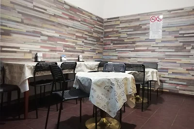 Bed in 8-Bed Mixed Dormitory Room