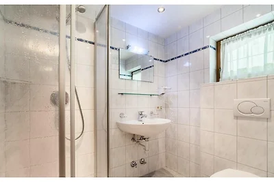 Einzelzimmer (single room)