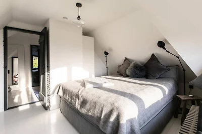 Luxuriöses Ferienhaus Room No. 1