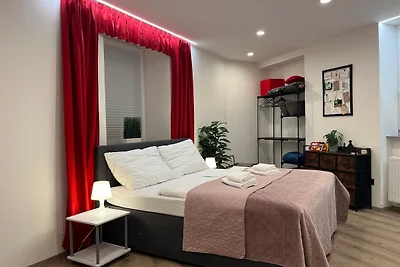 Red Comfort Retreat