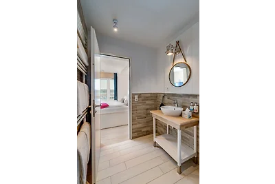 Deluxe One Bedroom