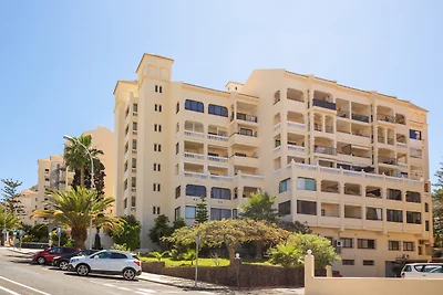 Sonnige Ferienwohnung mit Meersicht