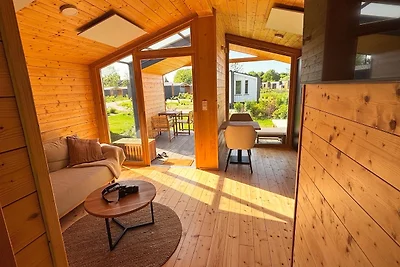 301-Tiny Hideaway