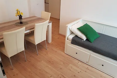 2-SZ, zentrales, helles Apartment