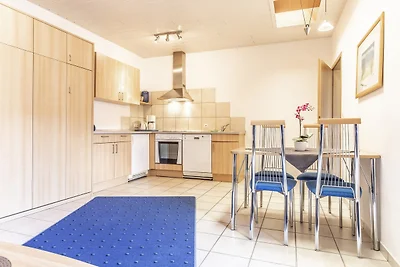 Apartment mit Balkon