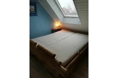FEWO KIRA, direkt hinterm Deich