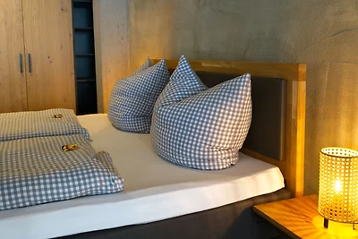 Adlerhaus, Gartenwohnung -410-