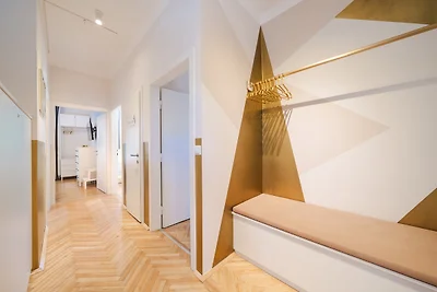 Golden Flat by GrazRentals