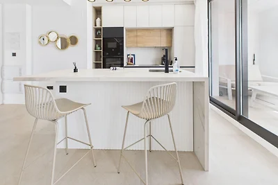 Luxury Apt | Access to Europe’s