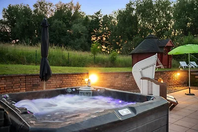 Villa Jenny mit Pool