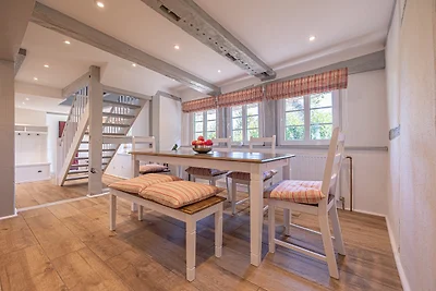 Weisse Reetdachkate Wohnung 1