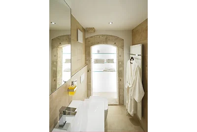 Apartment Suite