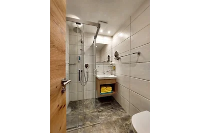 Ferienwohnung im Tiroler Stil für