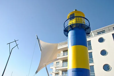 Apartment 36, Blickrichtung