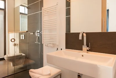 Villa Claire Ocean Blue