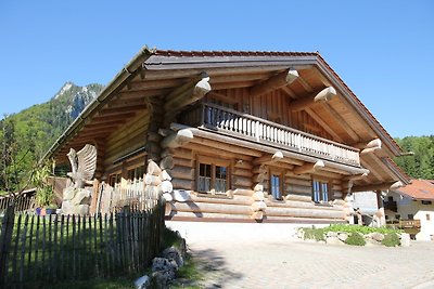 Naturstammhaus