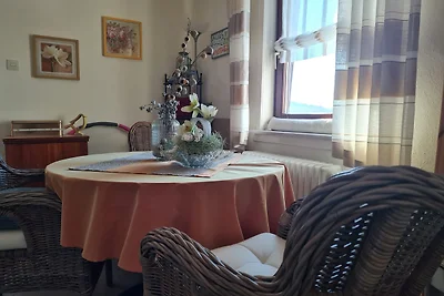 Ruhige Ferienwohnung mit Balkon und