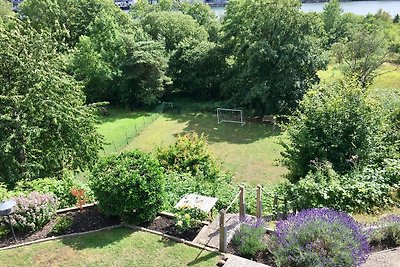 Ostseenahes Traumhaus am Kiel-Kanal