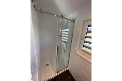 Casa su barca Vacanza single Görlitz
