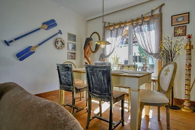 Friedrichstadtnixe im Herzen der