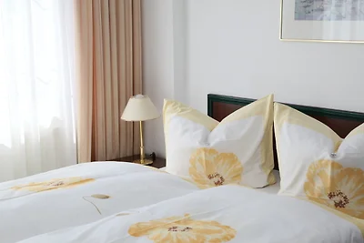 Doppelzimmer, Strassenseite