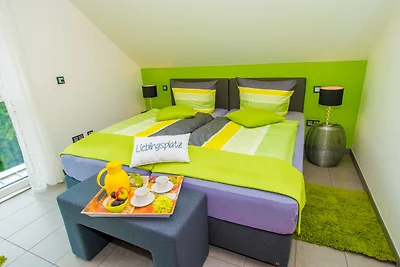 Longstay-Wohnung mit Dachbalkon zum