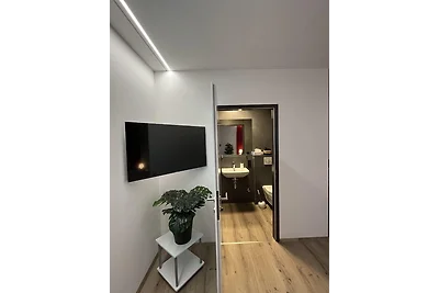 Red Comfort Retreat