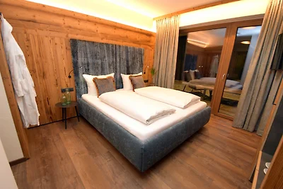 Superior Chalet Berggold