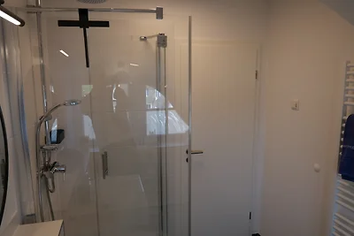 neben Wismar FH"FaJuKa" Strandnah