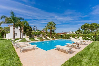 Apulian Shanti house