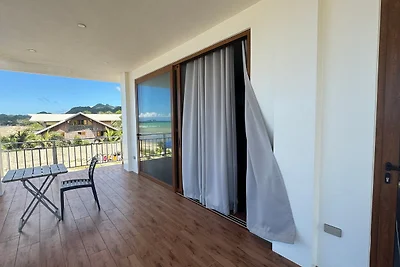 Buddy's Beach House Studio 2