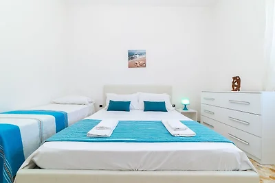 Villetta Pina 50 metri da spiaggia