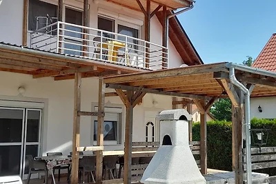 Ferienwohnung mit Pool, Wlan direkt