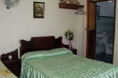 Hostal Dr. Claudio y Iliana