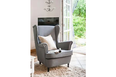 Elbwiesenhaus an der Elbe